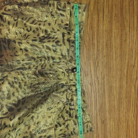 Ashley Stewart - Picture 6 of 7